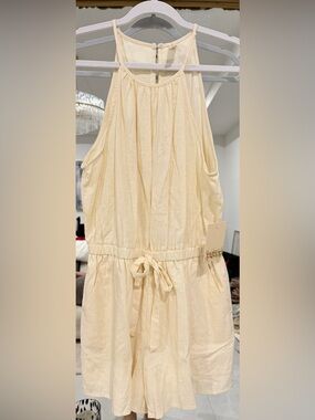 BeBop Women’s Cream Sleeveless Tie-Waist shorts Jumpsuit Size L